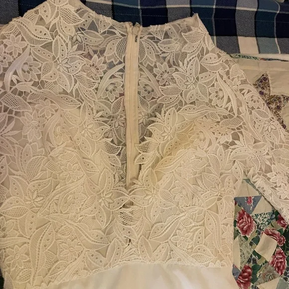 TK DELANEY WEDDING Long Sleeve Lace Dress in size 12 - Picture 10 of 16